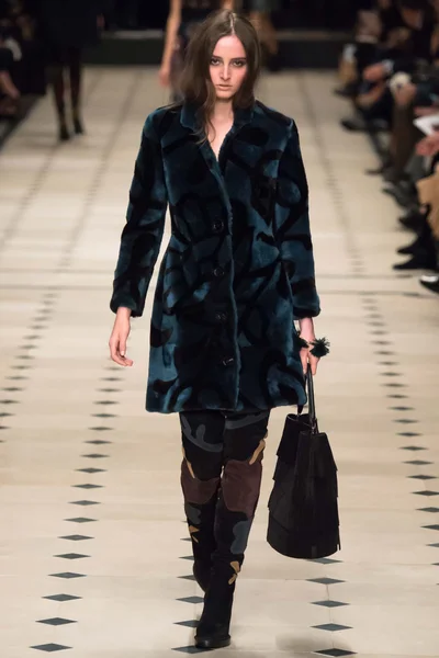 Look 22